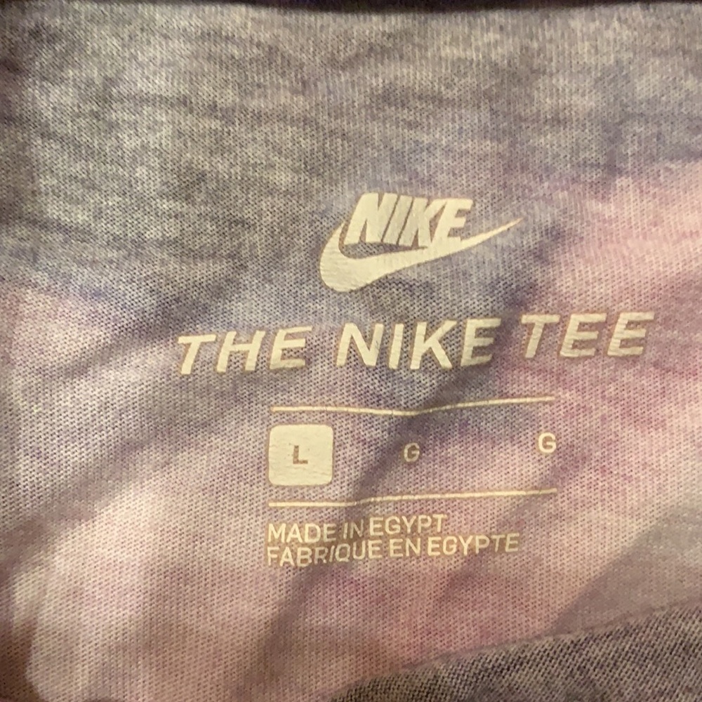 T shirt - Picture 2 of 2